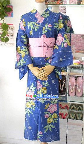 Traditional Blue Floral Japanese Kimono Handbag and Geta Full Set