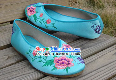 Chinese Traditional Handmade Embroidery Shoes