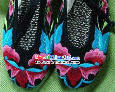 Chinese Hand Made and Embroidery Flower Shoes