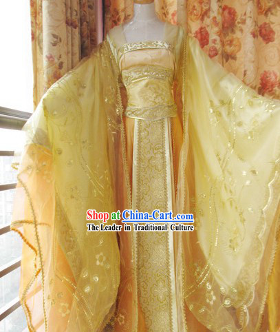 Traditional Chinese Golden Princess Clothing