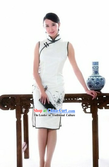 Traditional Chinese White Silk Chi-pao