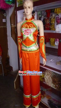 Traditional Chinese Yangge and Fan Dance Costume for Women