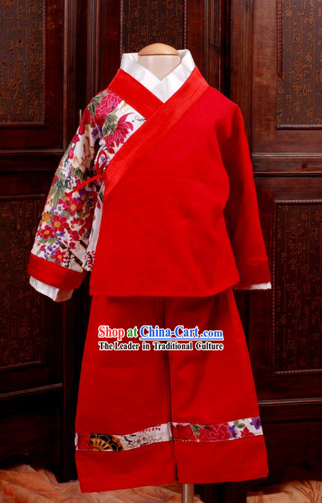 Ancient Chinese New Year Celebration Clothing for Children