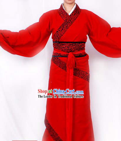 Ancient Chinese Han Dynasty Garment for Women