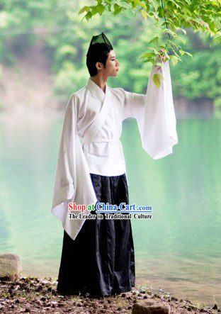 Ancient TV Drama Xiao Ao Jiang Hu Dong Fang Bu Bai Kung Fu Top Master Costumes and Hat