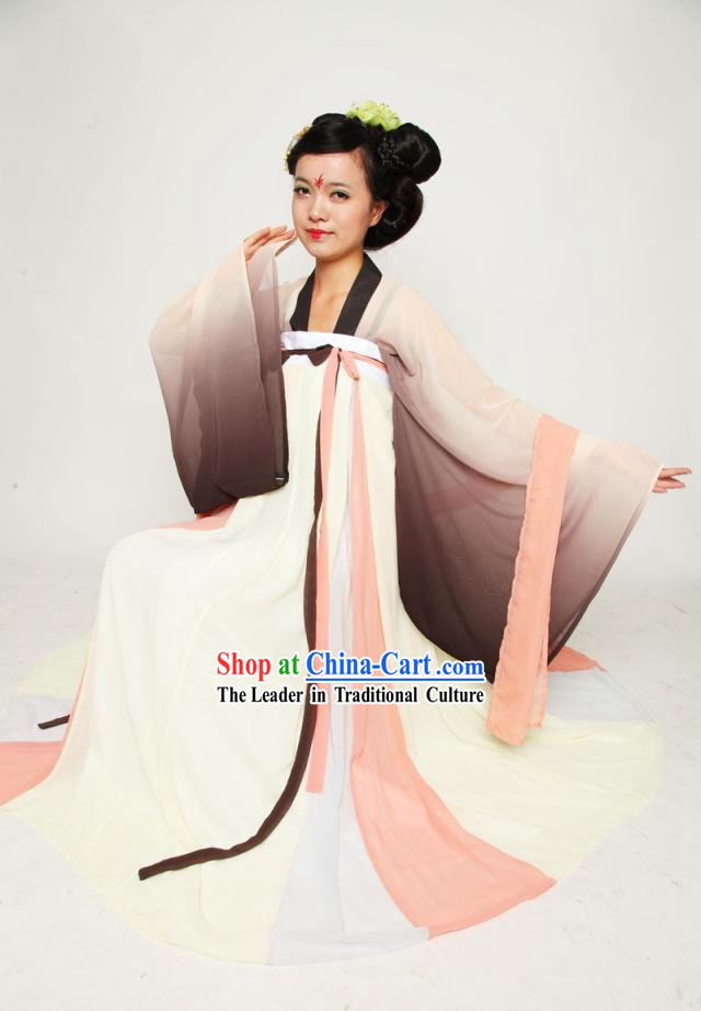 Ancient Chinese Tang Dynasty Clothing for Women