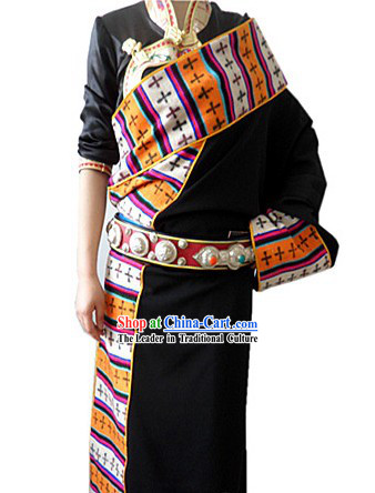 Traditional Chinese Black Tibetan Clothing Complete Set for Women