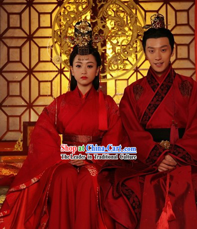 Traditional Chinese Red Wedding Outfit for Men and Women