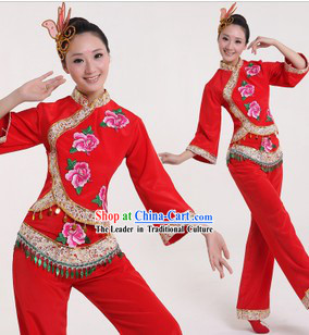 Traditional Chinese Folk Dance Costumes for Women