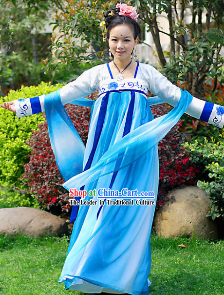 Ancient Chinese Tang Dynasty Costumes for Women