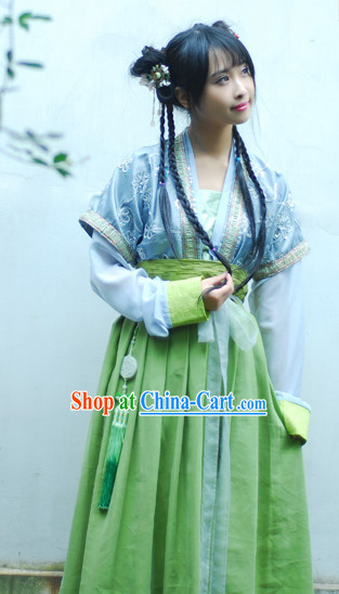 Han Dynasty Traditional Attire for Girls