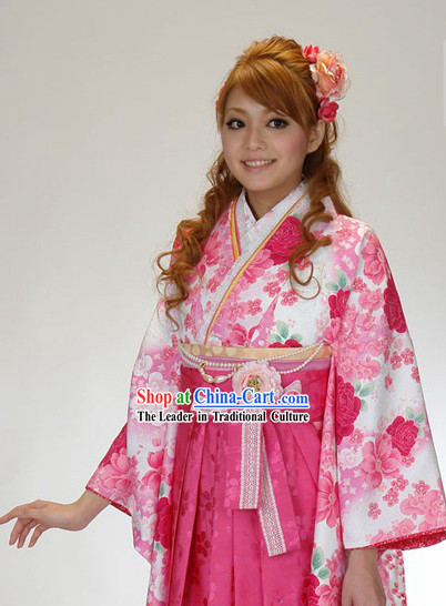 Traditional Japanese Pink Kimono Set for Women