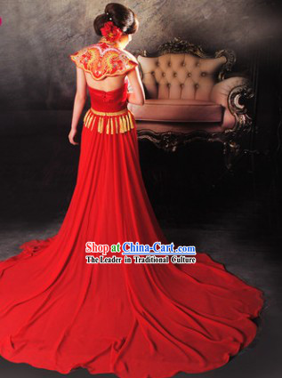 Traditional Chinese Red Embroidered Royal Shoulder Evening Dress