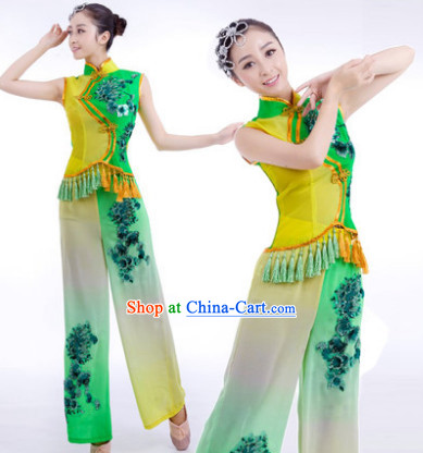 Traditional Chinese Stage Performance Yangge Dancing Dresses and Hair Accessories