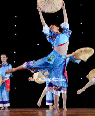 Guang Xi Guilin Folk Clothes and Hat