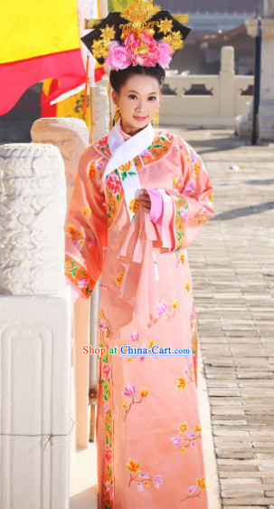 Bu Bu Jing Xin Ruo Xi Empress Embroidered Long Robe and Headdress Complete Set