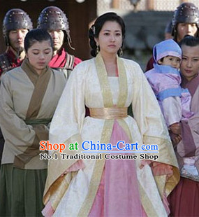 Traditional Korean Ancient Costumes for Women