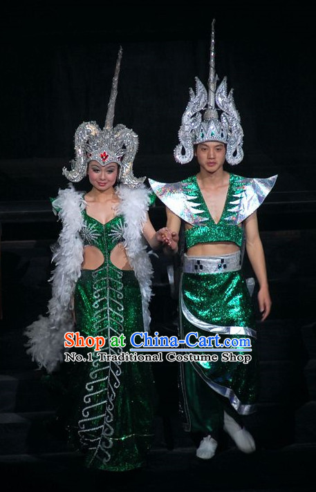 Chinese Yunan Xishuang Banna Dai Minority Men and Women's Clothing