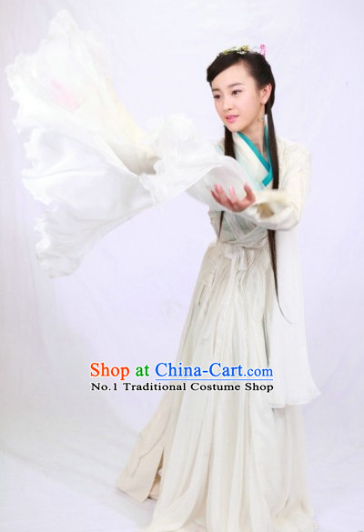 China Ancient Traditional Long Sleeves Dance Suit for Girls