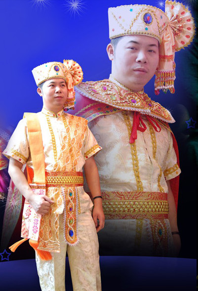 Formal Thai Folk Costumes and Hat