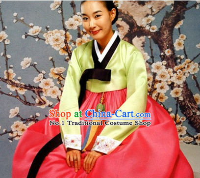 Traditional Korean Female Hanbok Outfit Complete Set