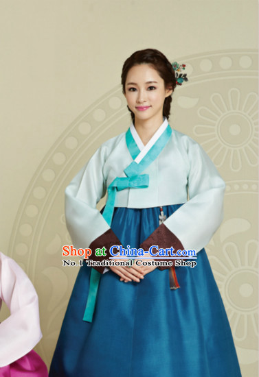 Traditional Korean Lady Hanbok Suit