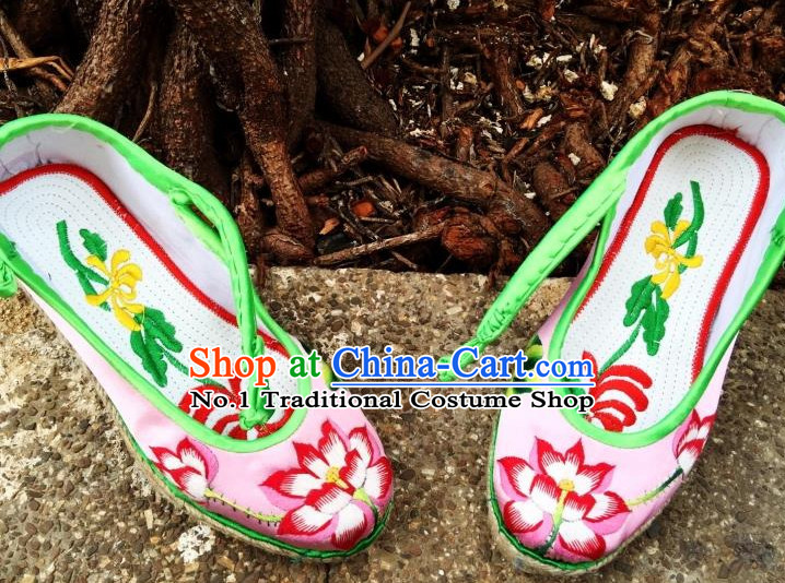 Chinese Handmade and Embroidered Lotus Shoes