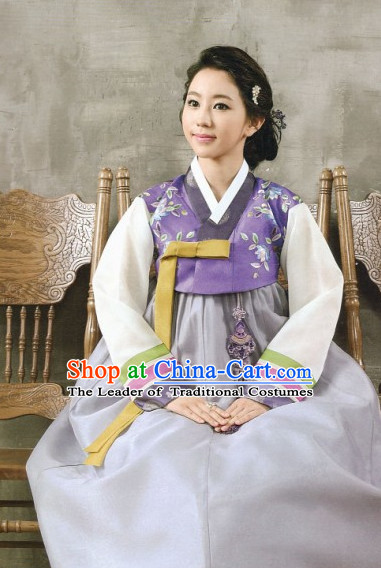 Korean Fashion Hanbok Wedding Attending and Hair Accessories Complete Set for LadiesKorean Fashion Hanbokss and Hair Accessories Complete Set for Ladies