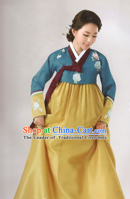 Korean Fashion Trendy Hanbok and Hair Accessories Complete Set for Ladies