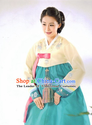 Korean Female Fashion Traditional Hanbok Suit