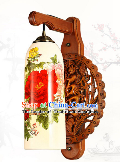 Chinese Classical Handmade and Carved Natural Wood Wall Palace Lantern