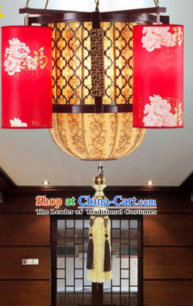 Traditional Chinese Classical Natural Wood and Carved Hanging Palace Lantern