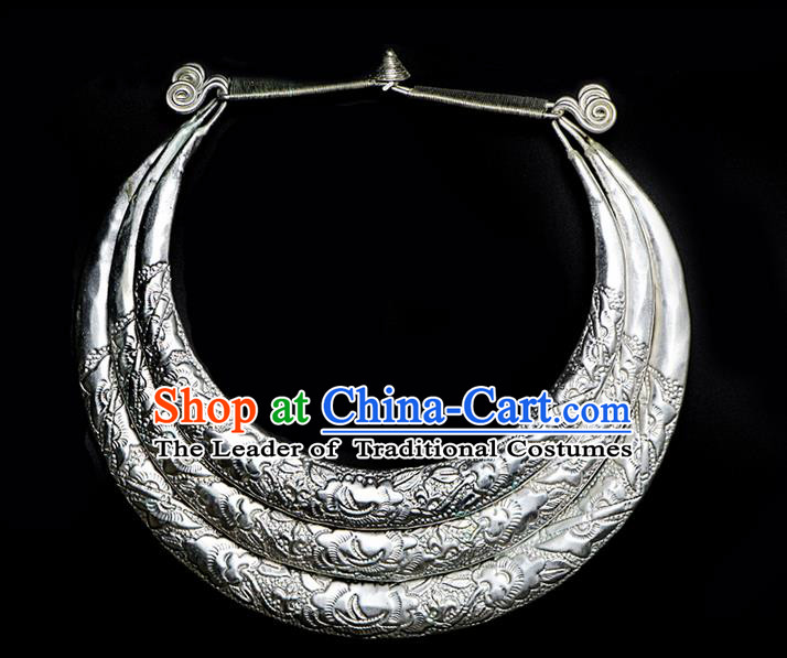 Traditional Chinese Miao Ethnic Minority Necklace Miao Ethnic Silver Jewelry Accessories