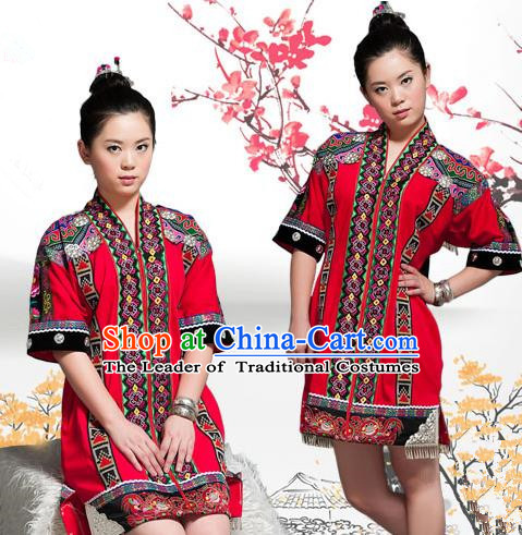 Traditional Chinese Tujia Nationality Dancing Costume, Tujiazu Female Folk Dance Ethnic Sealand Karp Pleated Skirt, Chinese Minority Tujia Nationality Embroidery Costume for Women