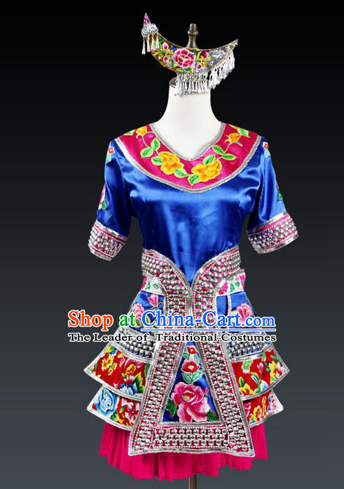 Traditional Chinese Dong Nationality Dancing Costume, Dongzu Female Folk Dance Ethnic Dress Set, Chinese Minority Dong Nationality Embroidery Costume for Women