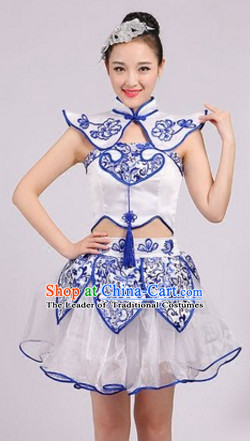 Chinese Folk Dance Costumes Traditional Chinese Fan Dancing Costume Ribbon Dancewear and Headwear Complete Set for Women Girls or Kids