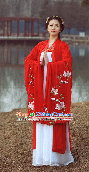 Ancient Chinese Tang Dynasty Beauty Embroidered Garment and Hair Jewelry Complete Set for Women