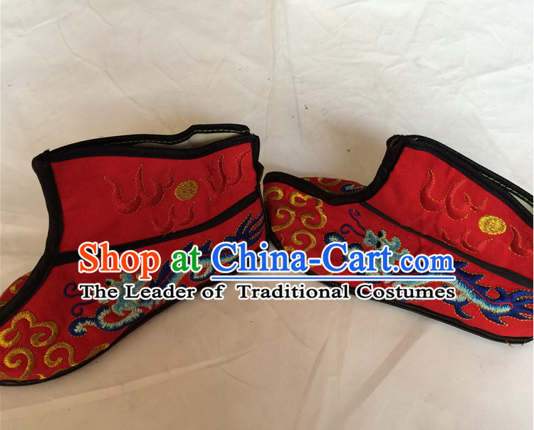 China Beijing Opera Embroidered Dragon Shoes