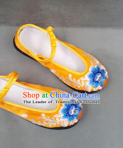 Asian Chinese National Wedding Yellow Embroidered Shoes, Traditional China Handmade Shoes Hanfu Embroidery Peony Shoes for Women