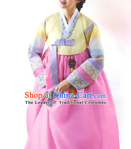 Top Grade Korean National Handmade Wedding Palace Bride Hanbok Costume Embroidered Yellow Blouse and Pink Dress for Women