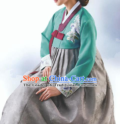 Top Grade Korean National Handmade Wedding Palace Bride Hanbok Costume Embroidered Green Blouse and Grey Dress for Women