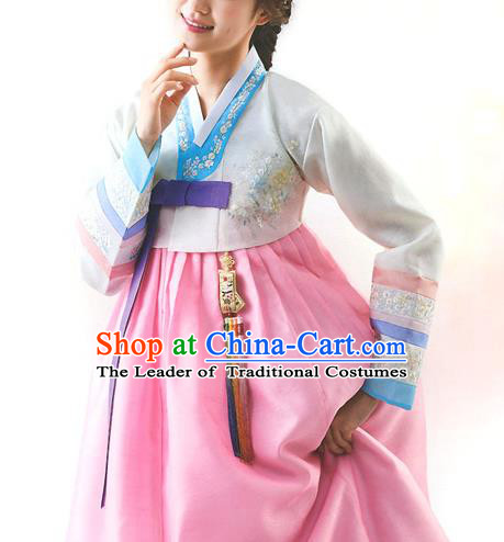 Top Grade Korean National Handmade Wedding Palace Bride Hanbok Costume Embroidered White Blouse and Pink Dress for Women