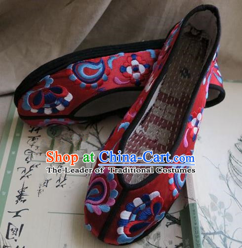 Asian Chinese Traditional Shoes Bride Xiuhe Suit Red Embroidered Shoes, China Peking Opera Handmade Embroidery Shoe Hanfu Princess Shoes for Women