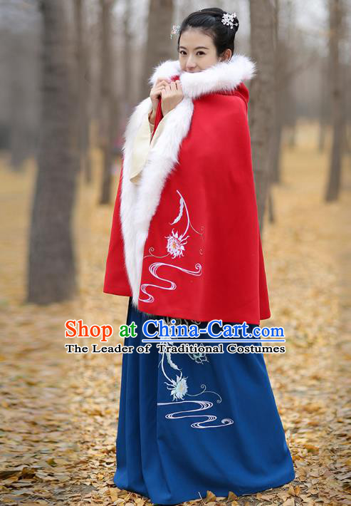 Traditional Chinese Ming Dynasty Young Lady Hanfu Costume Embroidered Red Wool Short Cloak for Women