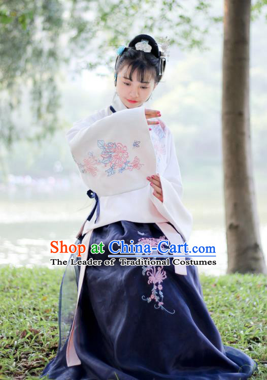 Traditional Chinese Ancient Ming Dynasty Young Lady Hanfu Costume Embroidered Blouse and Skirt for Women