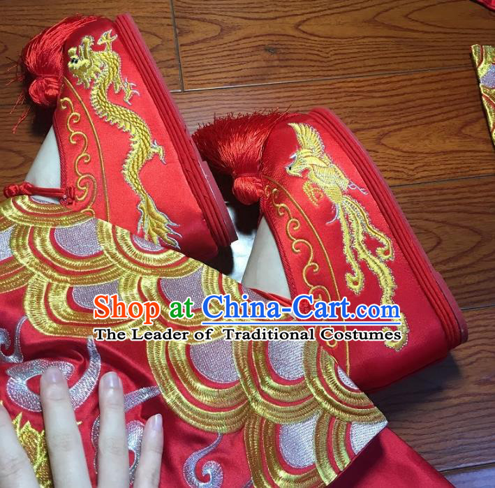 Traditional Chinese Ancient Bride Red Embroidered Shoes, China Handmade Wedding Hanfu Embroidery Dragon and Phoenix Shoes for Women