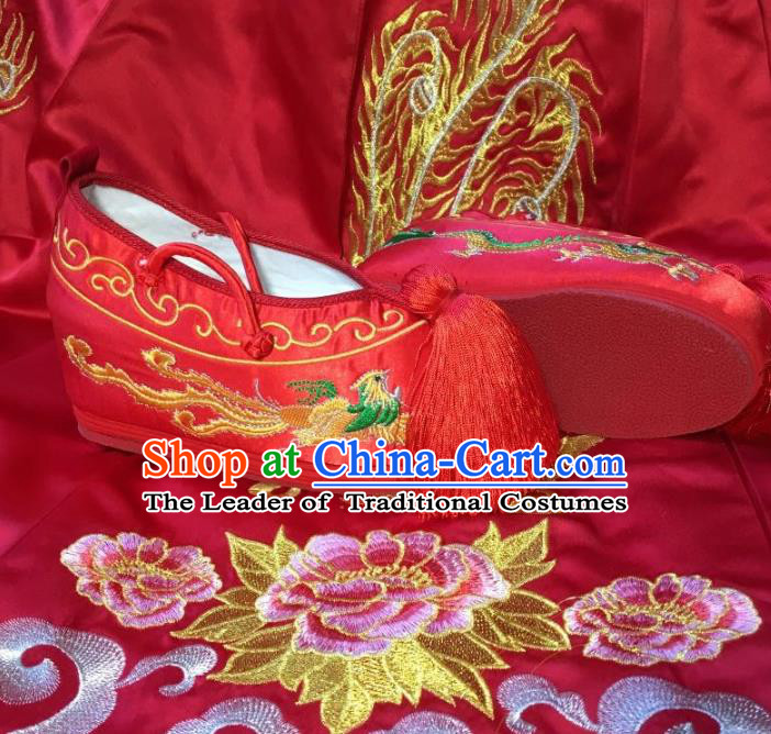 Traditional Chinese Ancient Bride Red Embroidered Shoes, China Handmade Wedding Princess Hanfu Embroidery Dragon and Phoenix Shoes for Women