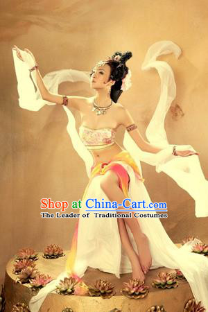 Traditional Ancient Chinese Dunhuang Flying Apsaras Dance Costume, Elegant Hanfu Clothing Chinese Tang Dynasty Imperial Emperess Clothing for Women