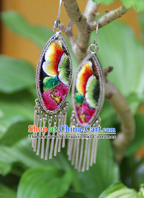 Traditional Chinese Miao Nationality Crafts, Hmong Handmade Miao Silver Embroidery Flowers Tassel Earrings, Miao Ethnic Minority Eardrop Accessories Ear Pendant for Women