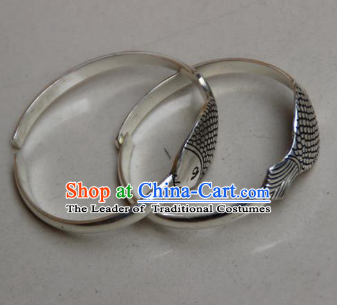 Traditional Chinese Miao Ethnic Minority Miao Silver Double Fish Bracelet, Hmong Handmade Bracelet Jewelry Accessories for Women